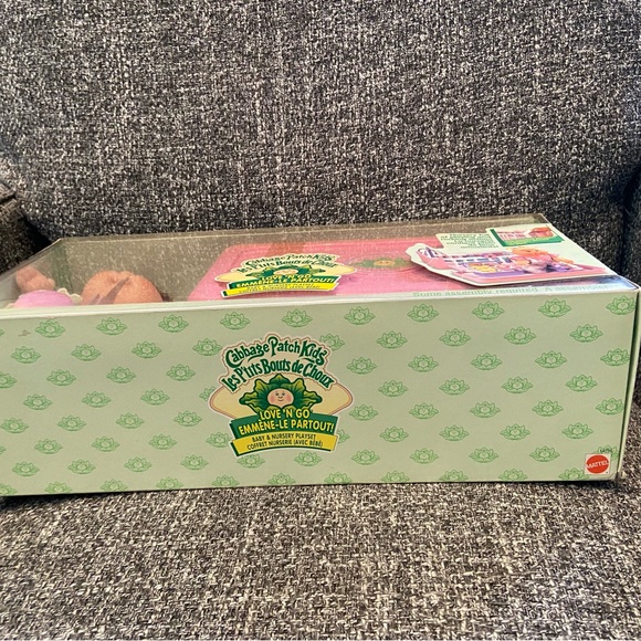 1995 Cabbage Patch Kids Love N Go Baby and crib set - Picture 9 of 9